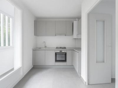 For sale Marseille-15eme-arrondissement 4 rooms 89 m2 Bouches du Rhone (13015) photo 3