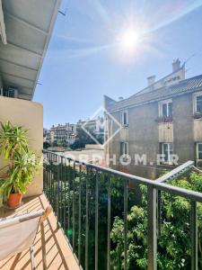 For sale Marseille-5eme-arrondissement 3 rooms 89 m2 Bouches du Rhone (13005) photo 0