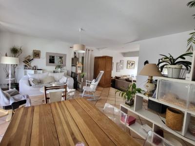 For sale CALME 6 rooms 130 m2 Ain (01320) photo 0