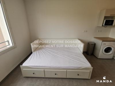 Louer Appartement Ecully 657 euros