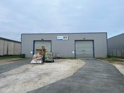 For rent Carbon-blanc 850 m2 Gironde (33560) photo 1