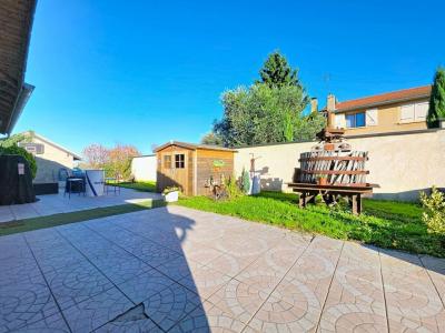For sale Saint-pierre-de-chandieu 5 rooms 110 m2 Rhone (69780) photo 4