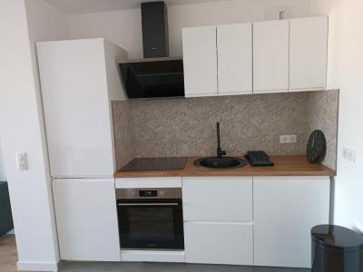 For rent Rueil-malmaison 2 rooms 39 m2 Hauts de Seine (92500) photo 2