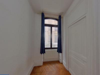 Louer Appartement 79 m2 Lyon-2eme-arrondissement
