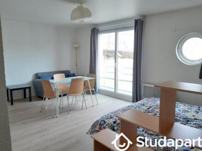 For rent Reims 1 room 33 m2 Marne (51100) photo 0