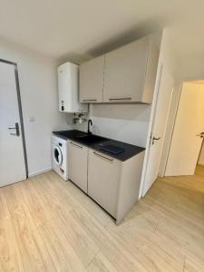 For rent Saint-etienne 1 room 26 m2 Loire (42000) photo 3