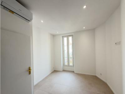 Louer Appartement 34 m2 Marseille-6eme-arrondissement
