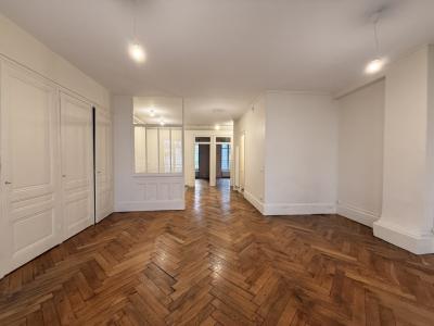 For rent Lyon-6eme-arrondissement 3 rooms 88 m2 Rhone (69006) photo 0