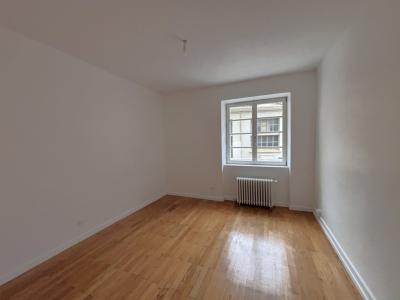 For rent Lyon-7eme-arrondissement 1 room 24 m2 Rhone (69007) photo 0