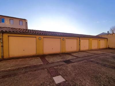 Louer Parking 14 m2 Revel