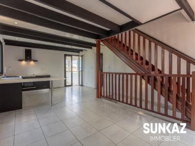 Louer Maison 93 m2 Ravine-des-cabris