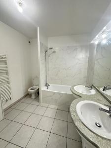 For rent Toulouse 4 rooms 80 m2 Haute garonne (31200) photo 3