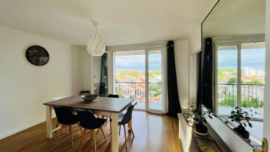 For rent Bouscat 4 rooms 67 m2 Gironde (33110) photo 1