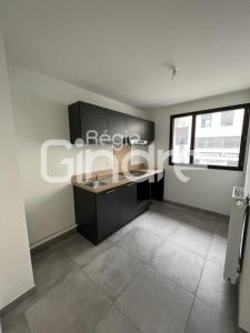 For rent Caluire-et-cuire 2 rooms 49 m2 Rhone (69300) photo 4