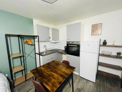 For rent Angouleme 1 room 20 m2 Charente (16000) photo 2