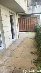 Louer Appartement Charenton-le-pont 885 euros