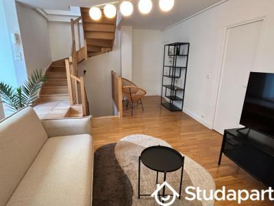 Louer Appartement 11 m2 Paris-14eme-arrondissement