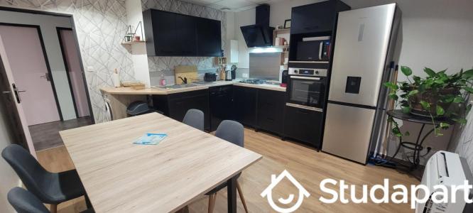 Louer Appartement Saint-clement-de-la-place 360 euros