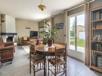 For sale Pallet 6 rooms 110 m2 Loire atlantique (44330) photo 2