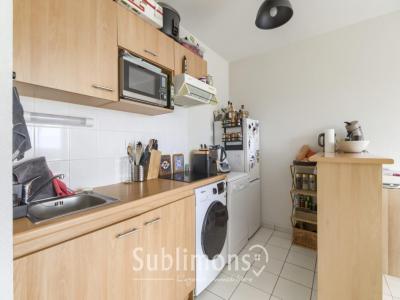 For sale Ploermel 3 rooms 54 m2 Morbihan (56800) photo 2