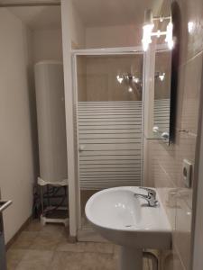 For rent Lamarque 2 rooms 32 m2 Gironde (33460) photo 1