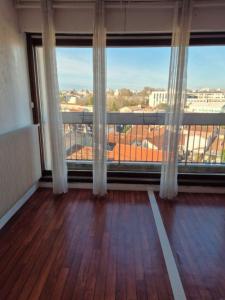 For rent Bordeaux 1 room 34 m2 Gironde (33000) photo 0
