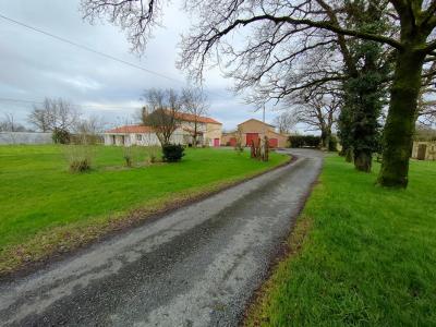 For sale Verrie 5 rooms 251 m2 Vendee (85130) photo 1