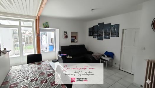 For sale Longeron 5 rooms 78 m2 Maine et loire (49710) photo 0