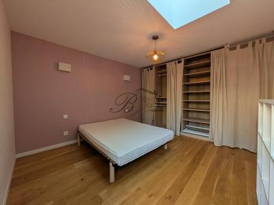 Louer Appartement 55 m2 Bastide-des-jourdans