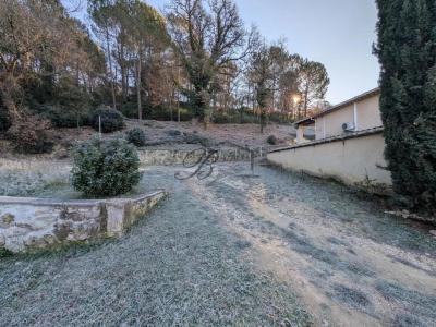 Louer Maison Tour-d'aigues 1400 euros