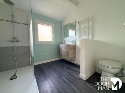 For sale Niort 4 rooms 89 m2 Deux sevres (79000) photo 4