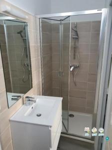 For rent Nimes 2 rooms 35 m2 Gard (30900) photo 2