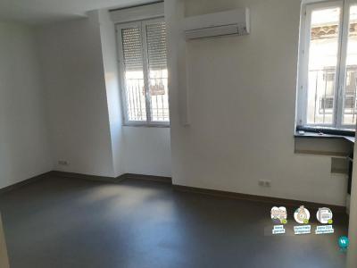 For rent Nimes 2 rooms 35 m2 Gard (30900) photo 3