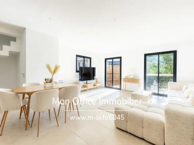 For sale Simiane-collongue 4 rooms 108 m2 Bouches du Rhone (13109) photo 0