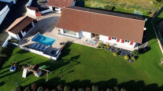 For sale Urrugne 5 rooms 183 m2 Pyrenees atlantiques (64122) photo 0