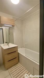 Louer Appartement 9 m2 Lille