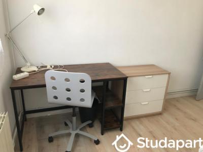 For rent Rouen 1 room 12 m2 Seine maritime (76000) photo 4