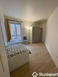 Louer Appartement 10 m2 Saint-denis