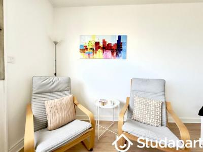 Louer Appartement 25 m2 Courbevoie