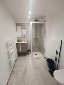 For sale CENTRE VILLE  RIVE GAUCHE 2 rooms 36 m2 Gard (30240) photo 3