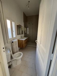 For sale 6 RUE VILLEPERDRIX 3 rooms Gard (30900) photo 2