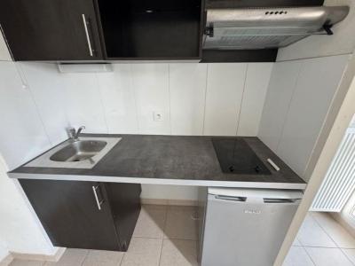 For rent Cenon 1 room 22 m2 Gironde (33150) photo 1