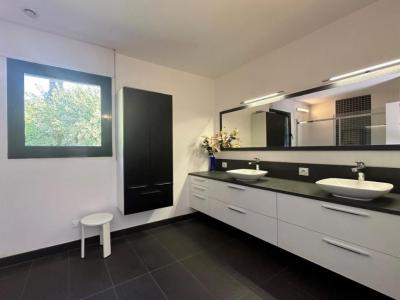 Acheter Prestige Plouhinec 998800 euros