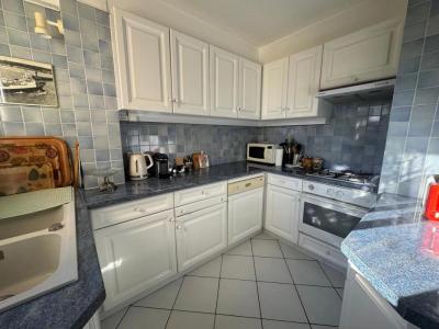 For sale Cannes 3 rooms 66 m2 Alpes Maritimes (06400) photo 3