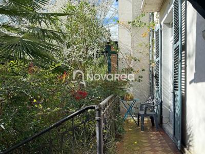 For sale Pau 11 rooms 259 m2 Pyrenees atlantiques (64000) photo 1