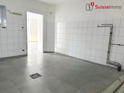 Acheter Local commercial Mandeure 89000 euros