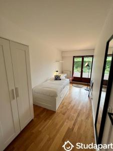 For rent Cergy 1 room 11 m2 Val d'Oise (95000) photo 4