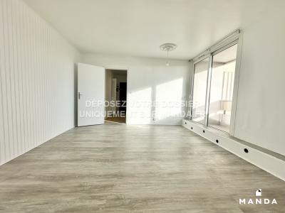 For rent Elancourt 3 rooms 76 m2 Yvelines (78990) photo 0