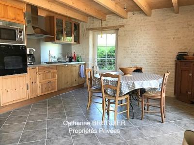 For sale Taugon 8 rooms 198 m2 Charente maritime (17170) photo 2