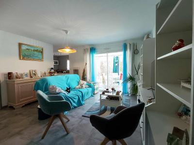 For sale Istres 5 rooms 85 m2 Bouches du Rhone (13800) photo 3